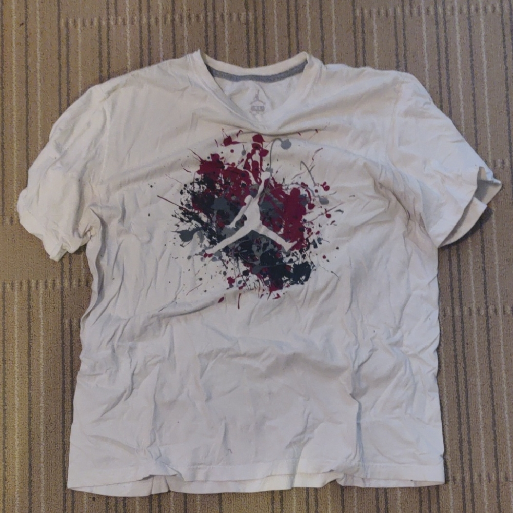 White Jordan T-Shirt with Graphic Logo
